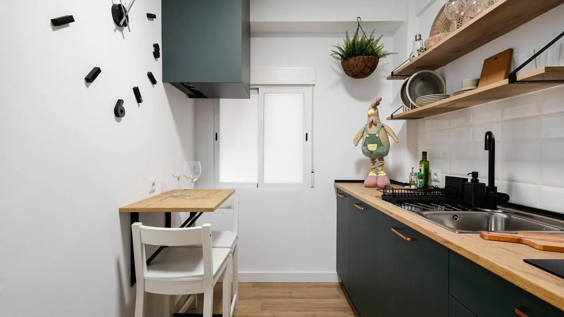 Lekuona Apartment Malaga 0*,